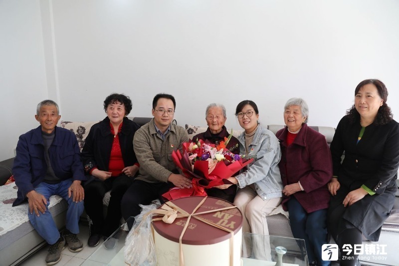 给老人生日最精辟的祝愿语