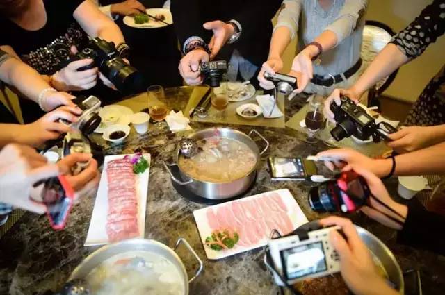 好友圈发美食怎么评论