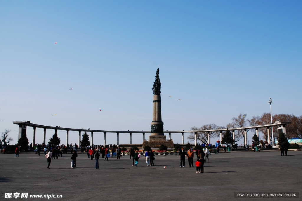 哈尔滨防洪纪念塔的引见