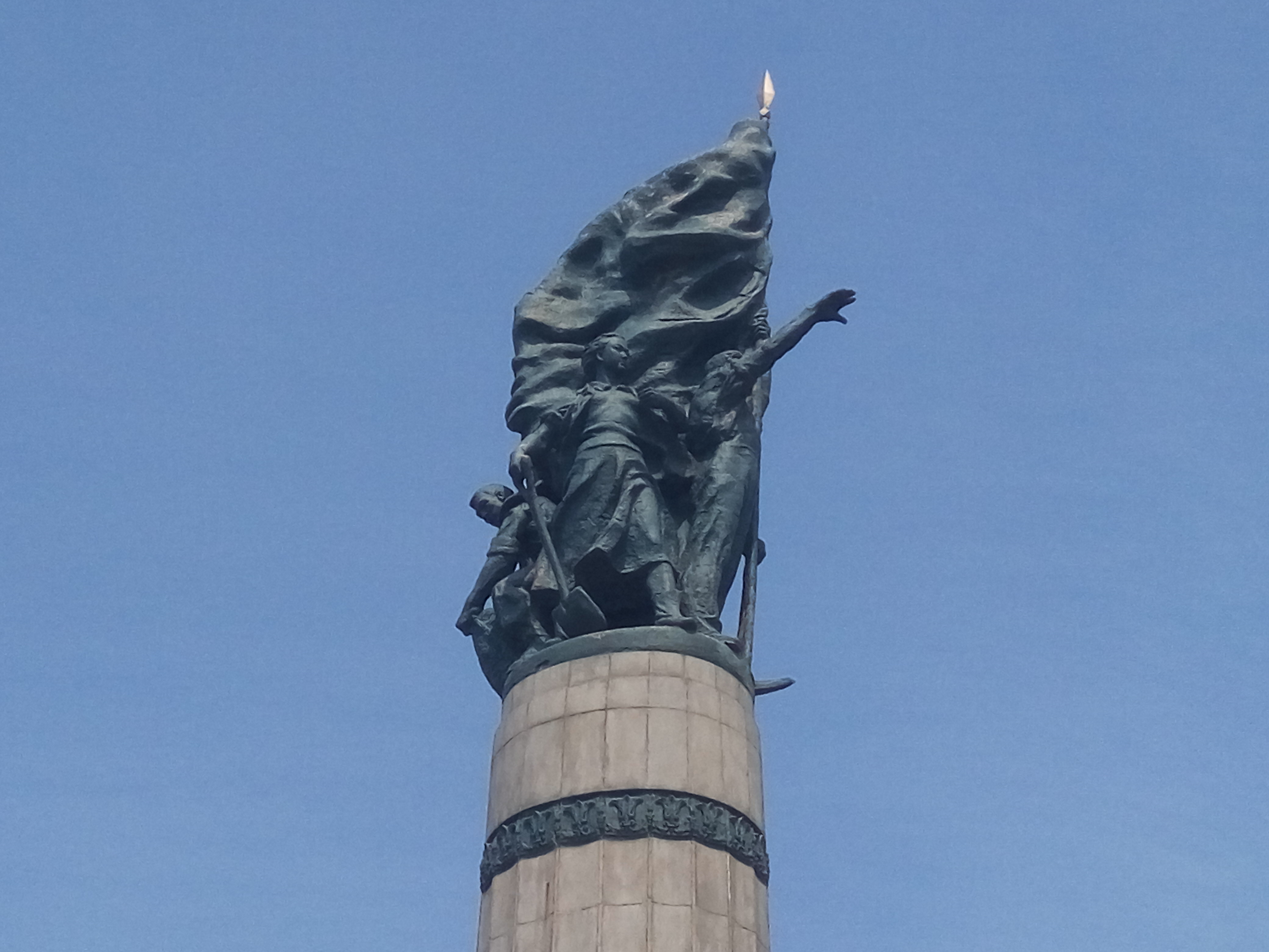 防洪纪念塔日记200字