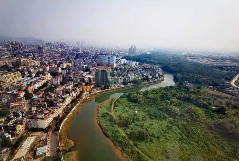 广西防城港有什么大学